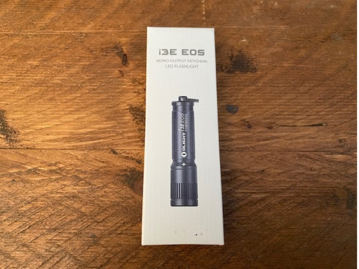 Olight i3E EOS torch
