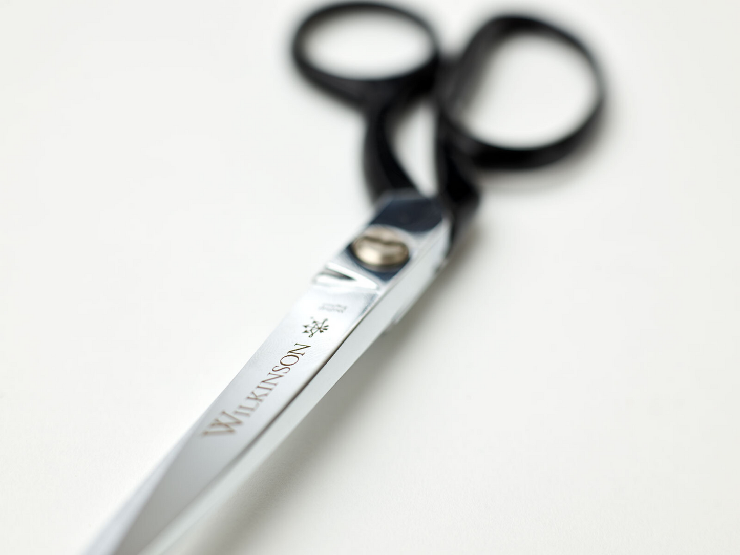 Whiteley 8" Wilkinson Classic Sidebent Scissor