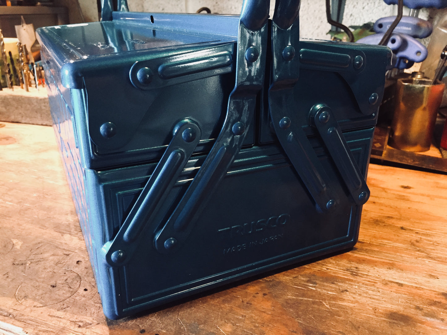 Trusco Cantilevered Toolbox